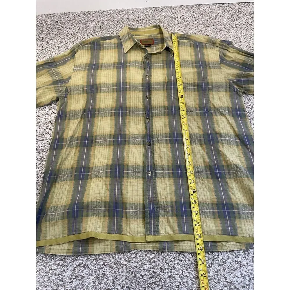 Horny Toad Men's Short-Sleeved Button-Down Shirt‎ Size L Plaid Logo